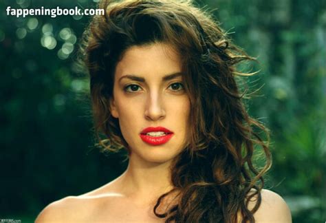 TANIA RAYMONDE Nude